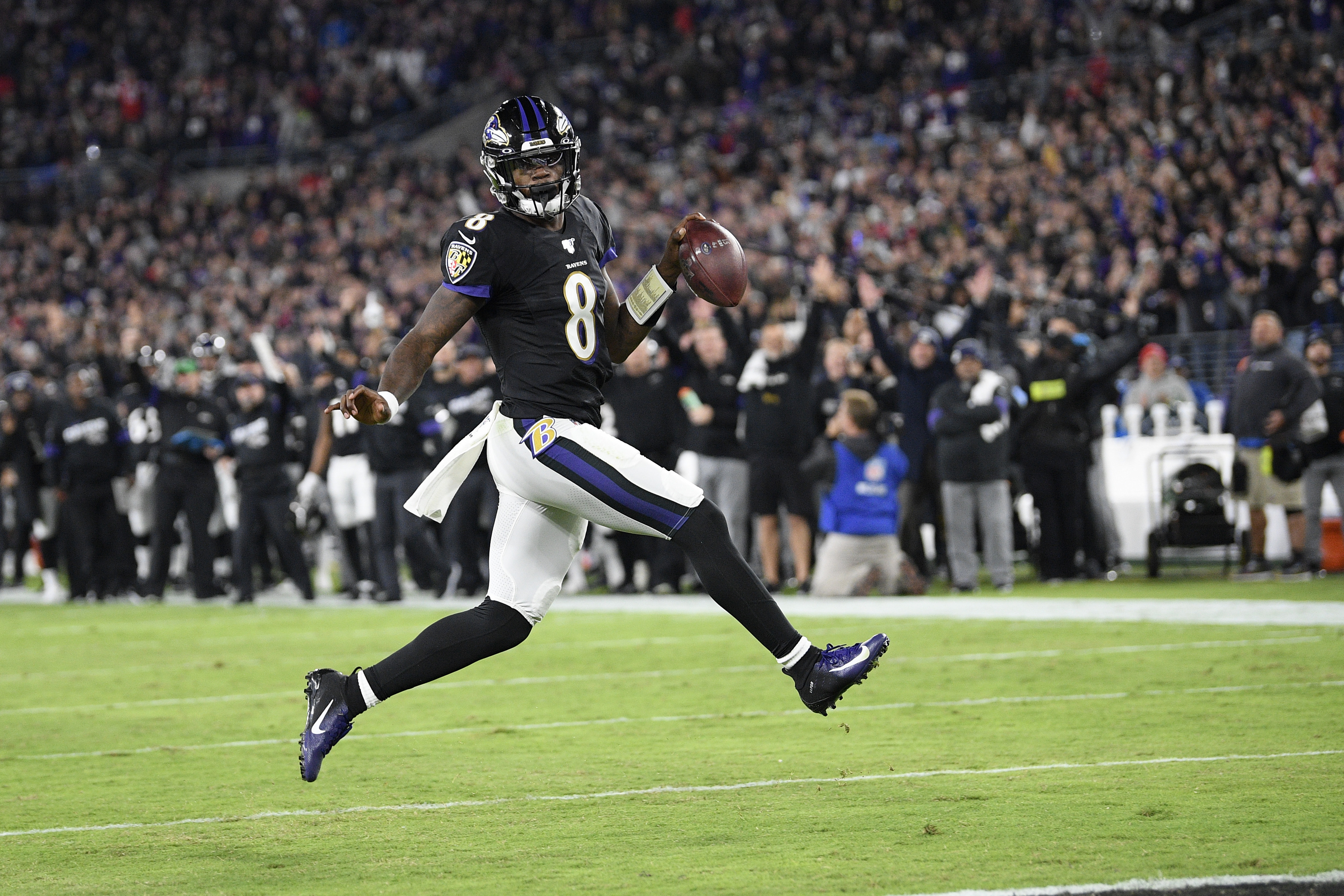 pick the best fantasy football team