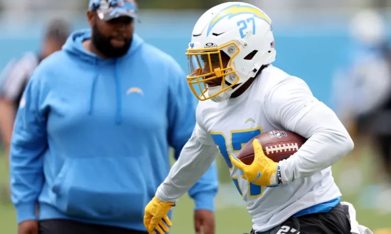 2024 NFL training camp storylines for 2024 fantasy football.
